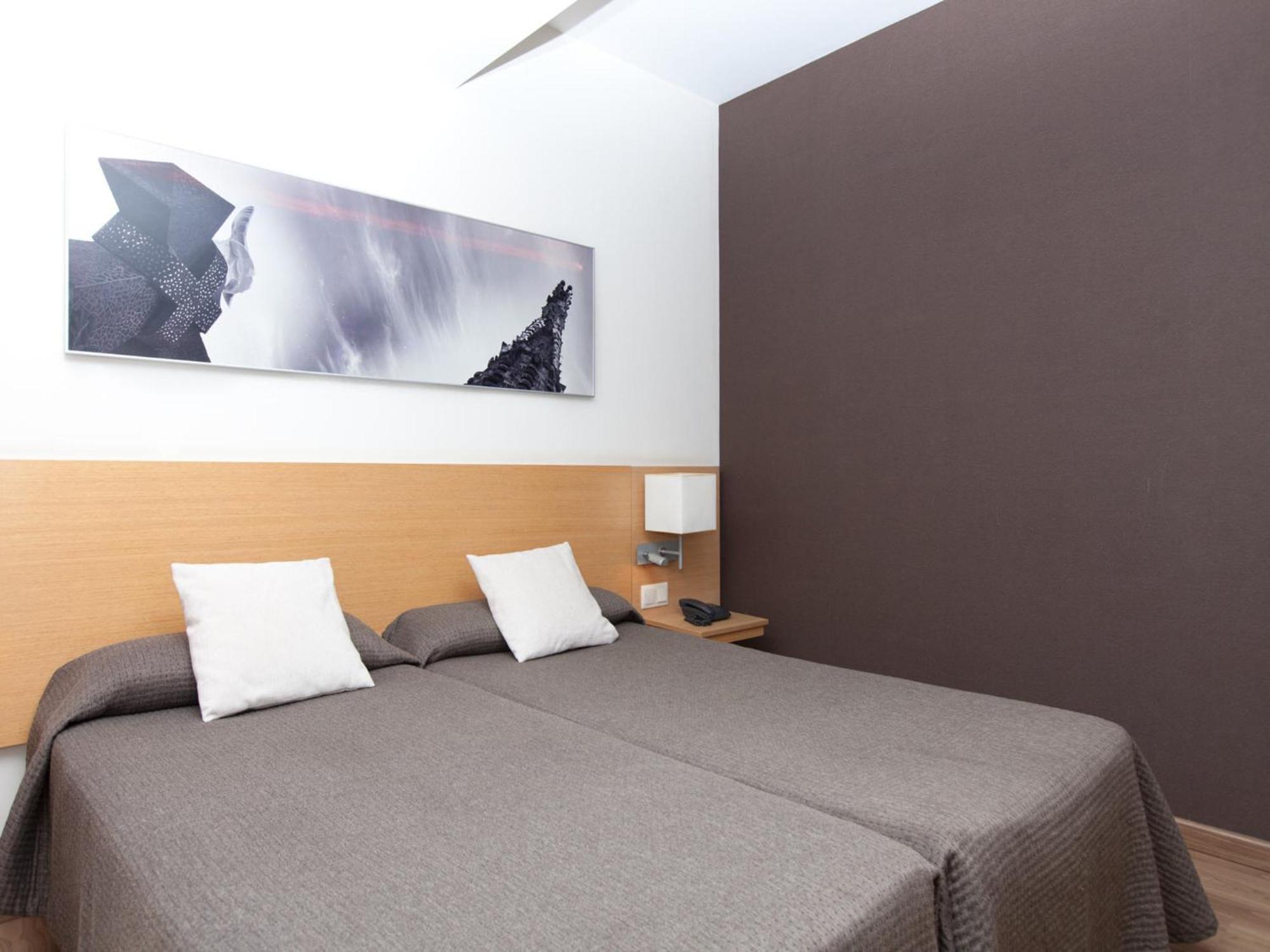 Triple Room,1432035340:JPEG