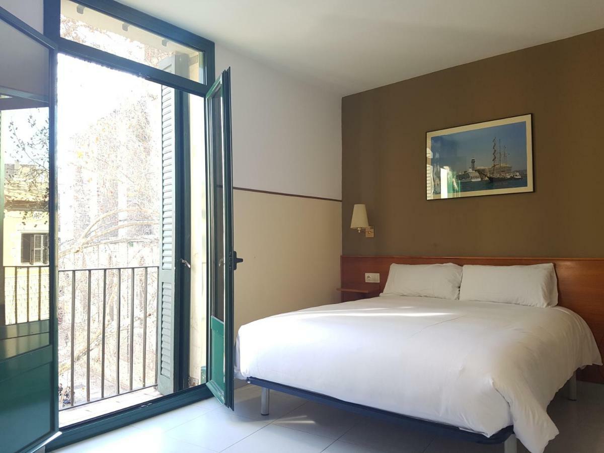 Double Room with Balcony,806506338:JPEG