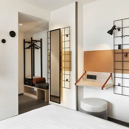Moxy Barcelona-2